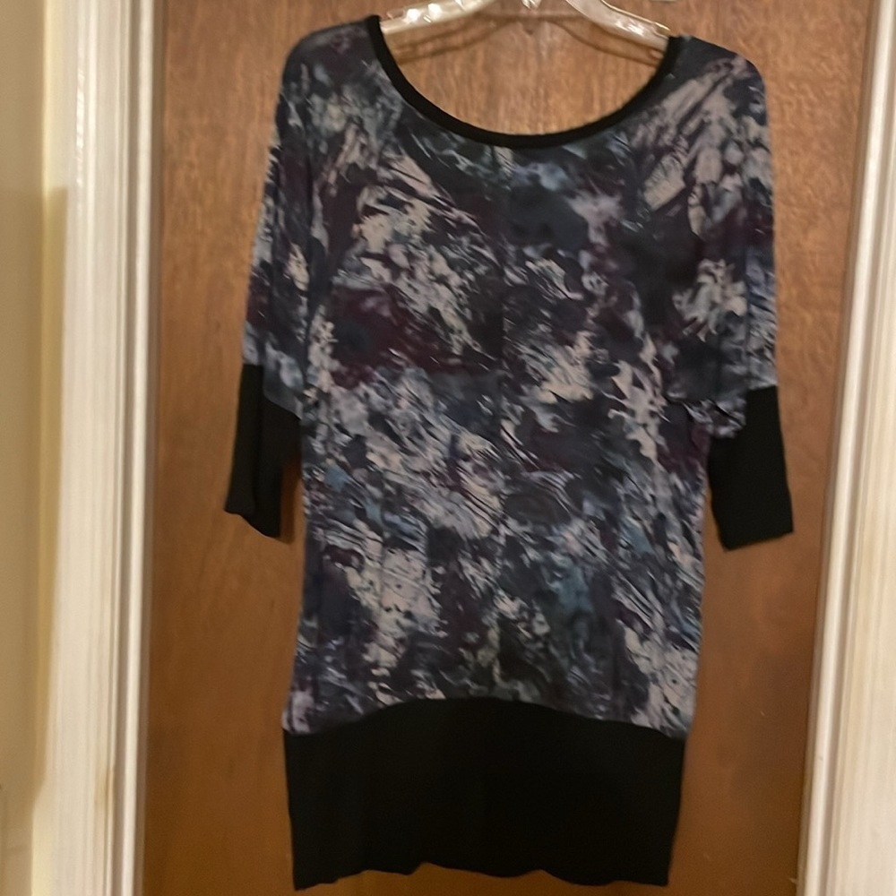 Karen Kane color splash artsy blouse​​​ - Picture 2 of 5